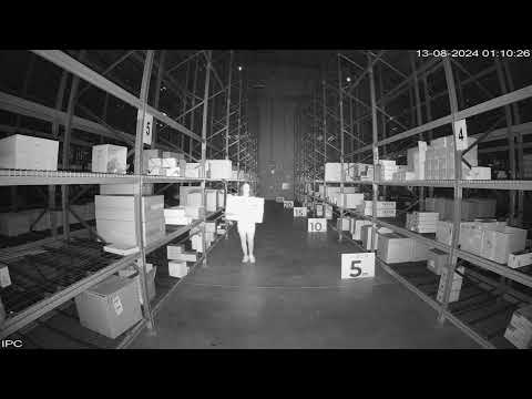 Bullet IP-kamera, 8 MP, zoomlins 2.7-13.5mm, Svart (Serie 3), mod. B381-ZAS-I-B